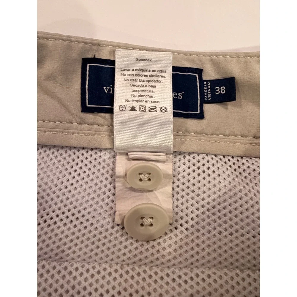 Vineyard Vines Performance Breaker Shorts Mens 38 Khaki Stretch Golf 9 Inseam